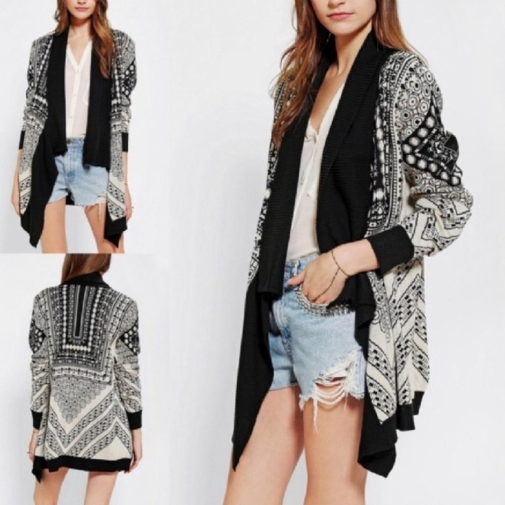 Urban Outfitters Staring at Stars Intarsia Cardigan Sweater Size Small